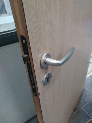 Cloisons modulaires semi-vitrées et pleines