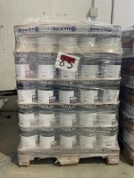 Lot de pot de peinture