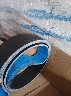 Superbe lot d abrasifs et divers Mèches bois,métal etc....,papiers à ponçé (feuille tou...)