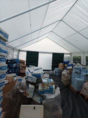 Superbe lot d abrasifs et divers Mèches bois,métal etc....,papiers à ponçé (feuille tou...)