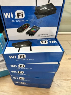 Lot ruban led, tranfo, et accessoires