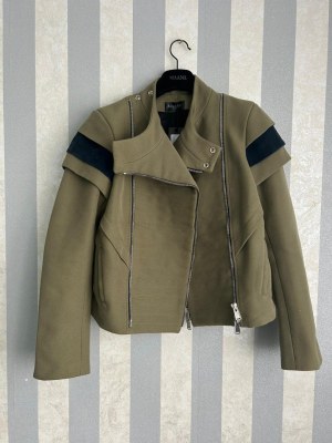 Lots MAANA & Balmain