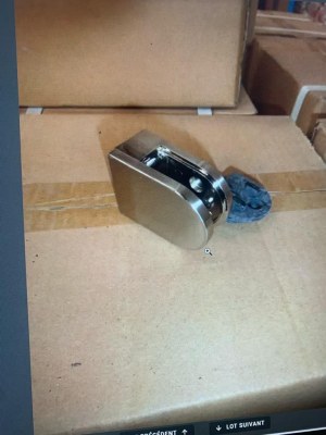 Pinces de vitrages inox et joint pvc pour garde corps