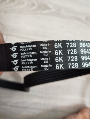 COURROIES TRAPEZOIDALES A NERVURES (ALTERNATEUR ACCESOIRES) DAYCO HUTCHINSON