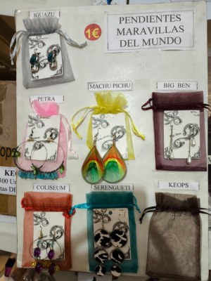 Lot boucles d'oreilles 8cts avec blister