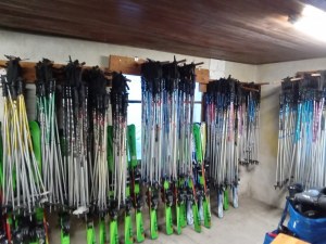 VENDS LOT DE BATONS DE SKI DE PISTE OCCASION