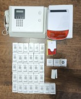 Lot de systèmes d' alarme haut de gamme