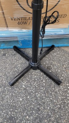 Destockage Ventilateur sur pied 40watts