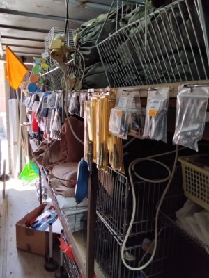 Tout le stock d un magasin après fermeture