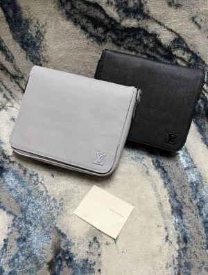 Sacoche Louis Vuitton