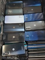 Lot 1000 smartphones