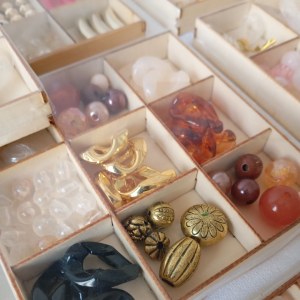 20 Coffrets de Perles Acrylique