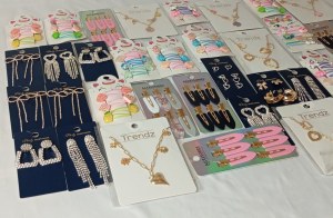 38 Bijoux Mixte Boucles Oreilles, Barrettes, Colliers...