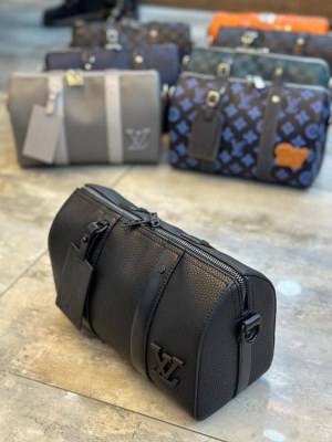 Sacoche louis vuitton