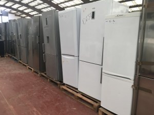 VEND FRIGO DANS L'ETAT POUR EXPORT