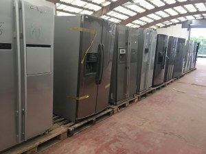 VEND FRIGO DANS L'ETAT POUR EXPORT