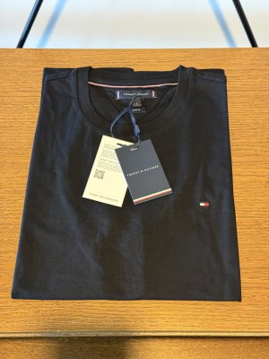 T-shirts Tommy Hilfiger Homme – 100 % Coton – Déstockage – Tailles S à XXL