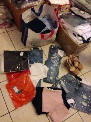 Lot vêtements femme homme enfant chaussure neuf de marque New look