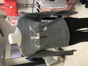 Lot de Vêtements Femme de grandes marques suite à cessation d’activités