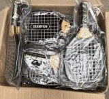 LOT N°4 : DE PELLES, RATEAUX,BEACH BALL LUXE, JEUX D'EAU, NATATION, BROUETTES..