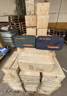 LOT N°5 : SACOCHES VIDES 8 BOULES + LANNIÈRES VIDES 3 BOULES+MESUREURS