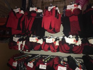 Lot de palettes de marchandises lingerie
