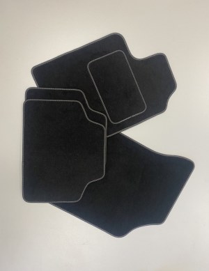 Tapis de sol automobile