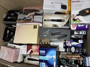 LIQUIDATION: PETIT ELECTROMÉNAGER, BEAUTE, SANTE, MEUBLE..