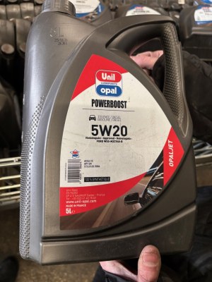 LOT HUILE AUTOMOBILE  UNI OPAL