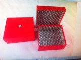 "box cadeau" rouges en carton rigide