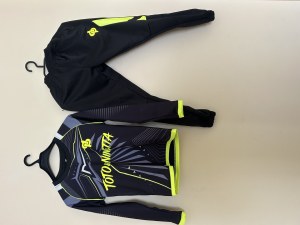 À saisir lot survetement