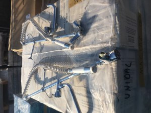 PRODUITS SANITAIRES BACS A DOUCHE.....