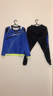 À saisir lot survêtement enfant