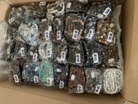 DESTOCKAGE LOT BRACELETS PIERRE et ACIER INOXYDABLE PRIX REVENDEUR