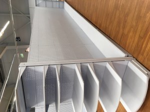 Gondoles et rayonnage à vendre