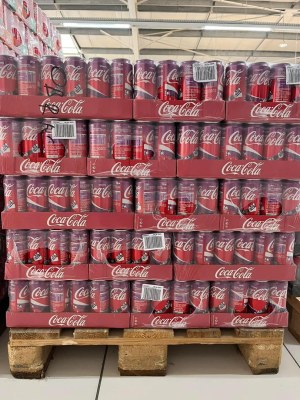 Palette de CoCa cola 1,5L vente uniquement pour professionnels avec k-bis. Conditionnem...