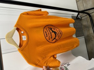 Burberry t shirt shark