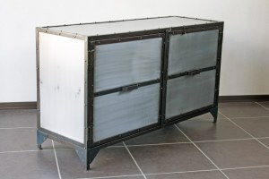 Buffet métal industriel