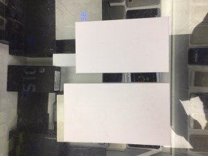 Boite pour iPhone avec accessoires 