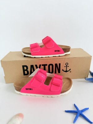 060131 Mix de chaussures d’été enfant