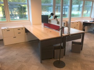 LOT DE MOBILIER DE BUREAU - SUPERBE AFFAIRE