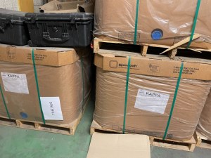 Revente 11 palettes de peintures et solvant peinture Microblend