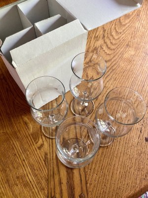 ⭐️ Lot de Verres à pied à Vin Neufs