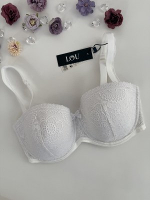 070102 Mix de lingerie femme LOU