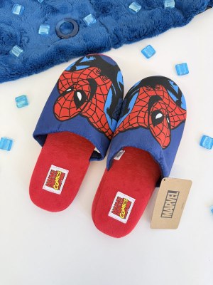 060145 Chaussons Marvel