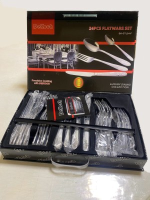 Set de couverts complet 24 pièces