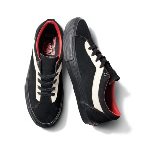 060149 Mix de sneakers Vans