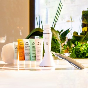 Cosmétiques, Soin du visage, Stock et Business à vendre