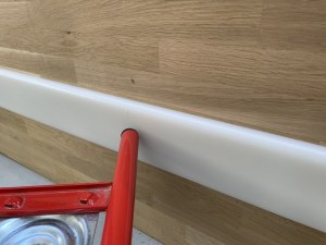 Lisse de protection et plinthe en PEHD