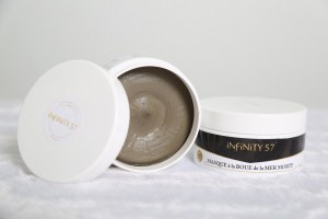 Masque de boue de la Mer Morte